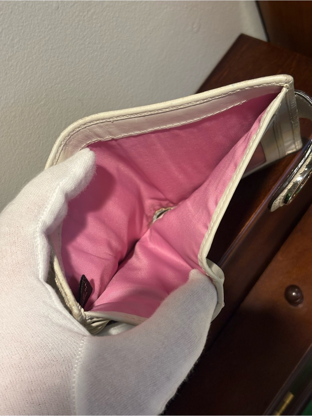 Coach Turn-Lock Wallet - Picture 6 of 6